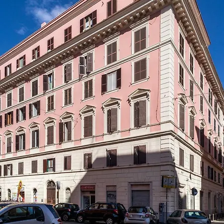 Isabella Vatican House *